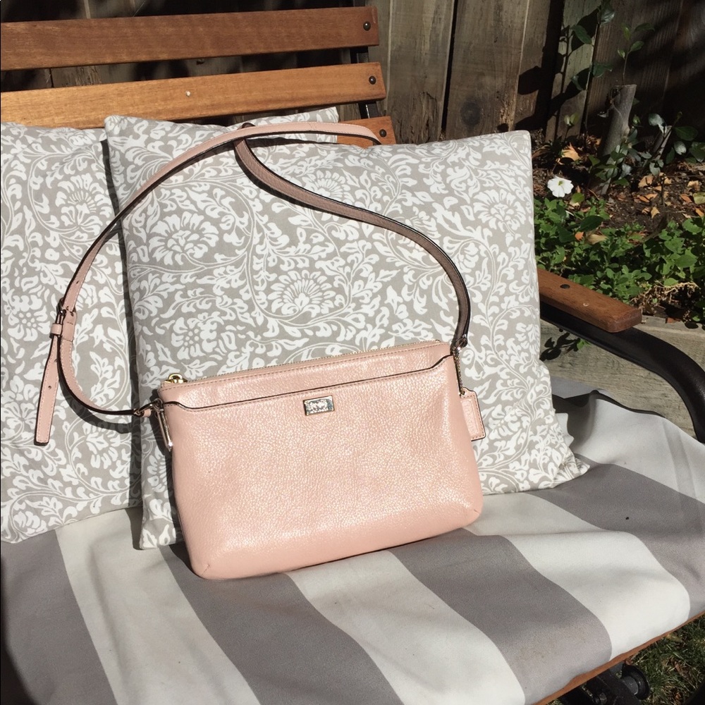 Authentic Coach Blush Nude Leather Purse!